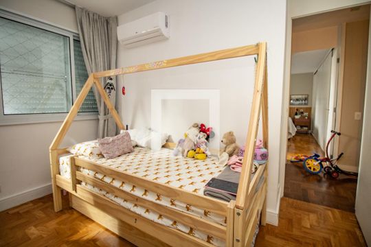 Quarto 2 de apartamento à venda com 4 quartos, 166m² em Itaim Bibi, São Paulo
