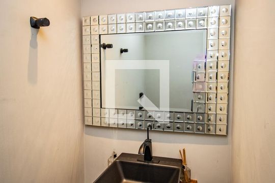 Lavabo de apartamento à venda com 4 quartos, 166m² em Itaim Bibi, São Paulo