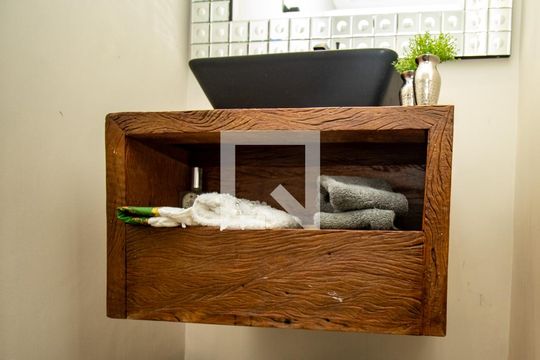 Lavabo de apartamento à venda com 4 quartos, 166m² em Itaim Bibi, São Paulo