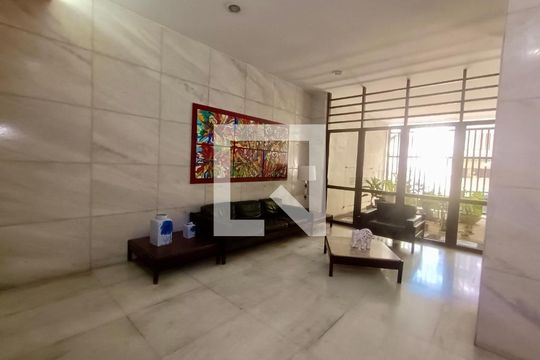 Portaria de apartamento à venda com 3 quartos, 102m² em Copacabana, Rio de Janeiro