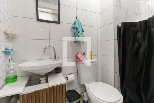 Banheiro de apartamento para alugar com 2 quartos, 39m² em Jardim Brasília (zona Leste), São Paulo