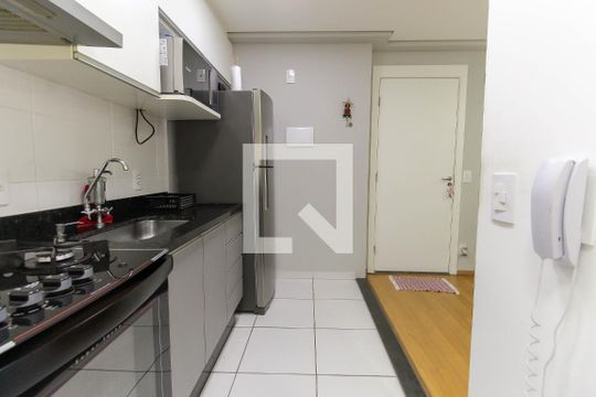 Cozinha de apartamento para alugar com 2 quartos, 39m² em Jardim Brasília (zona Leste), São Paulo