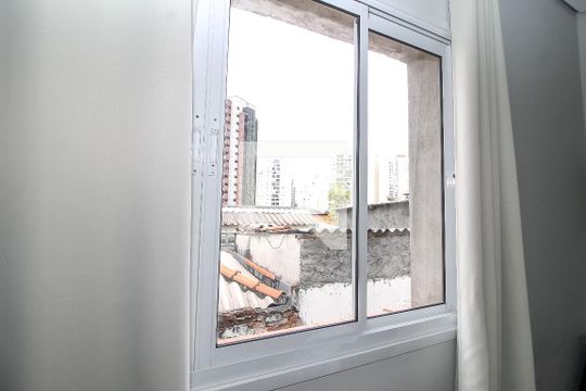 Sala de casa para alugar com 2 quartos, 110m² em Vila Romana, São Paulo