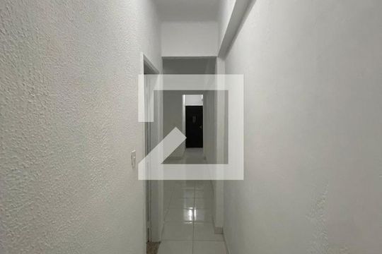 Corredor de apartamento para alugar com 2 quartos, 90m² em Cachambi, Rio de Janeiro