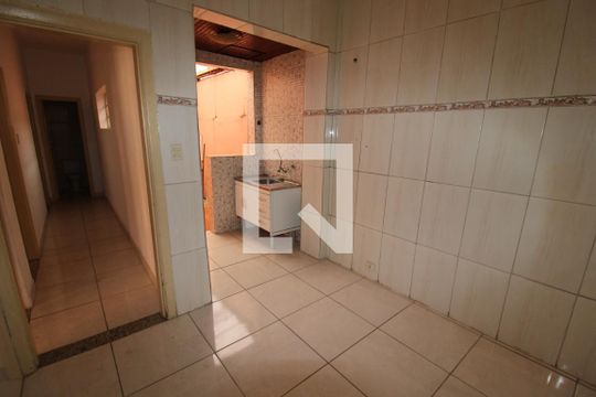 Cozinha de apartamento para alugar com 2 quartos, 100m² em Santana, São Paulo
