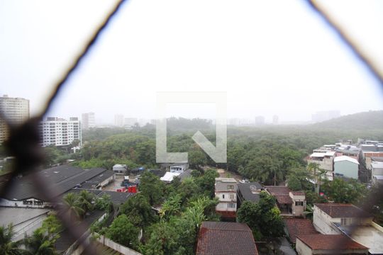 Sala Vista de apartamento para alugar com 4 quartos, 100m² em Jacarepaguá, Rio de Janeiro