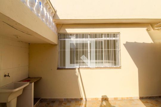 Área de Serviço de casa para alugar com 3 quartos, 150m² em Chácara Mafalda, São Paulo