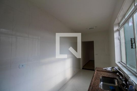 Cozinha de casa para alugar com 3 quartos, 150m² em Chácara Mafalda, São Paulo