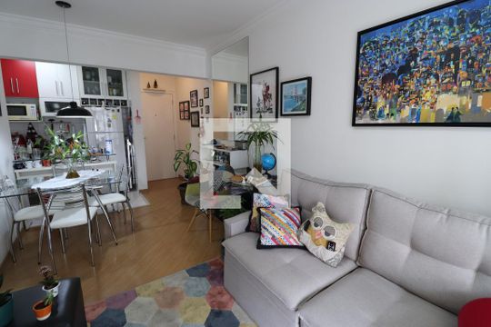 Sala de apartamento para alugar com 2 quartos, 52m² em Pinheiros, São Paulo