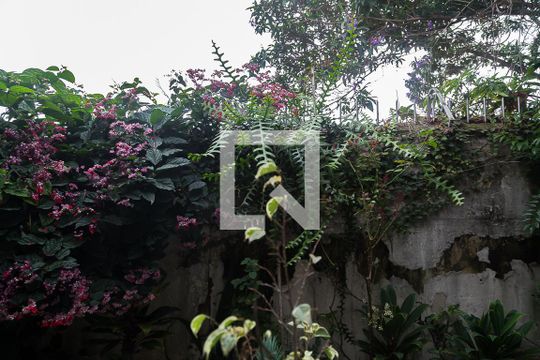 Vista da Sala de casa para alugar com 5 quartos, 330m² em Planalto Paulista, São Paulo