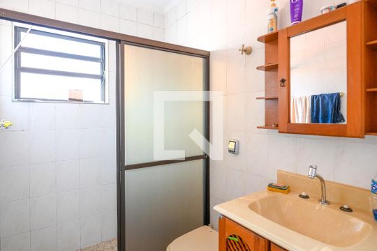 Banheiro de casa à venda com 2 quartos, 112m² em Vila Brasilina, São Paulo