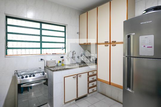 Cozinha de casa à venda com 2 quartos, 112m² em Vila Brasilina, São Paulo
