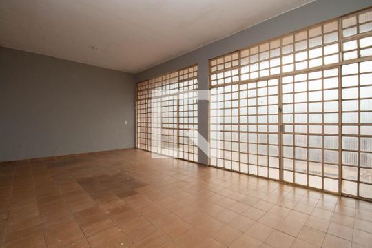 Sala de casa à venda com 4 quartos, 432m² em Ceilândia Sul (ceilândia), Brasília