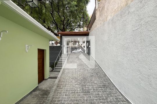 Garagem de casa à venda com 3 quartos, 150m² em Vila Mascote, São Paulo