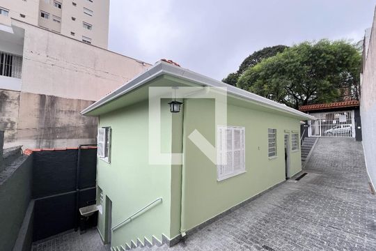 Área externa de casa à venda com 3 quartos, 150m² em Vila Mascote, São Paulo