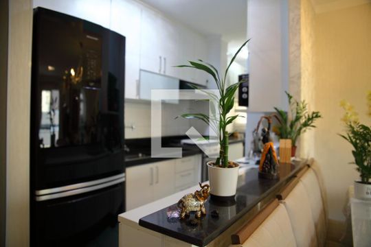 Cozinha  de apartamento à venda com 2 quartos, 52m² em Vila Goncalves, São Bernardo do Campo
