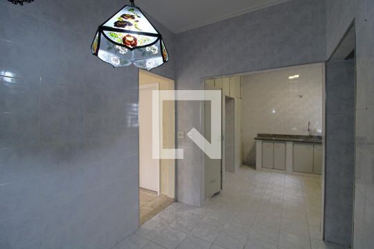 Cozinha de casa para alugar com 2 quartos, 300m² em Vila Anhanguera, São Paulo