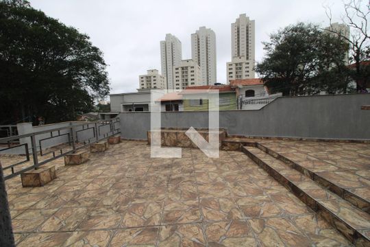 Terraço de casa para alugar com 2 quartos, 300m² em Vila Anhanguera, São Paulo