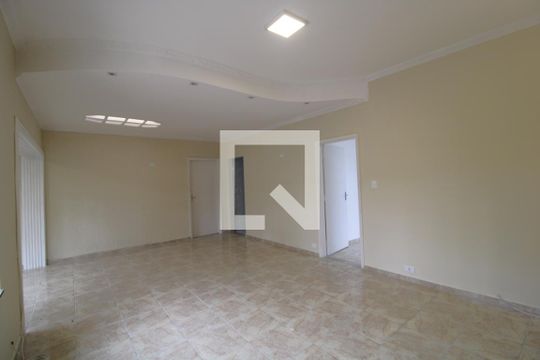 Sala 1 de casa para alugar com 2 quartos, 300m² em Vila Anhanguera, São Paulo