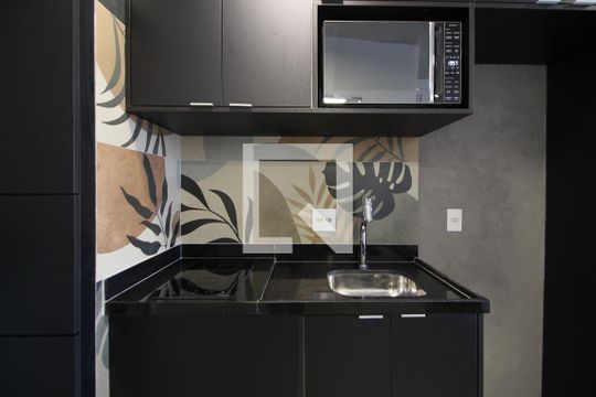 Cozinha de kitnet/studio para alugar com 1 quarto, 29m² em Cerqueira César, São Paulo