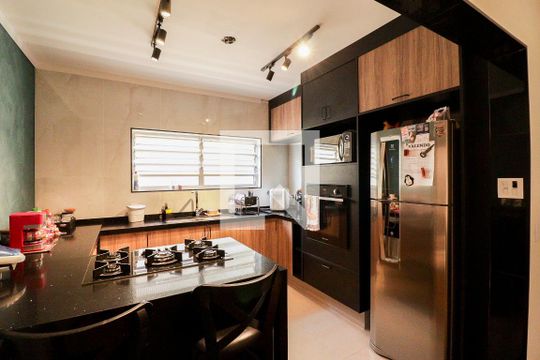Cozinha de casa à venda com 3 quartos, 215m² em Água Fria, São Paulo