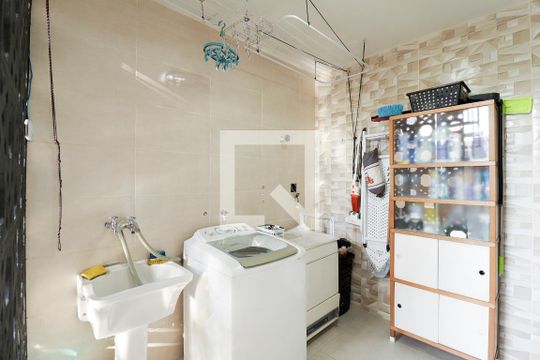 Área de Serviço de casa à venda com 3 quartos, 215m² em Água Fria, São Paulo