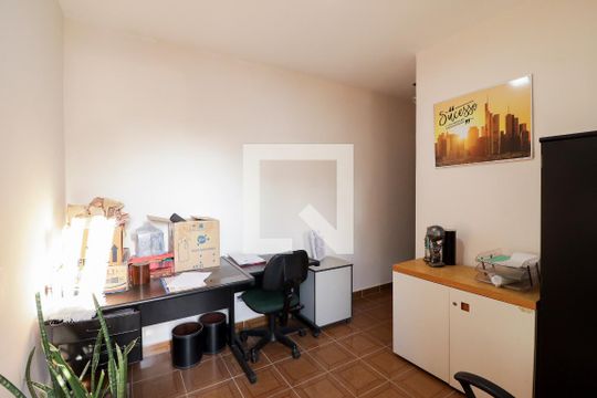 Escritório de casa à venda com 3 quartos, 215m² em Água Fria, São Paulo