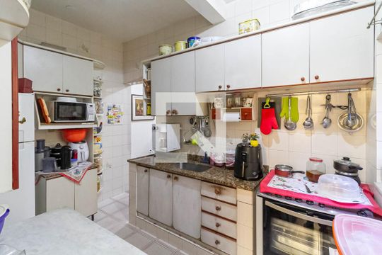 Cozinha de casa à venda com 4 quartos, 304m² em Bonfim, Belo Horizonte