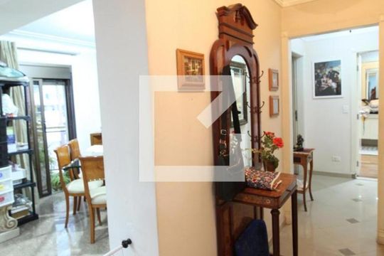 Corredor de apartamento à venda com 3 quartos, 151m² em Vila Regente Feijó, São Paulo