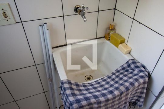 Área de Serviço de apartamento para alugar com 2 quartos, 62m² em Jardim Tua, São Paulo