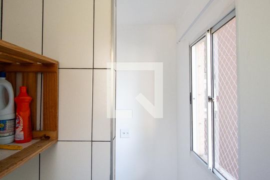 Área de Serviço de apartamento para alugar com 2 quartos, 62m² em Jardim Tua, São Paulo