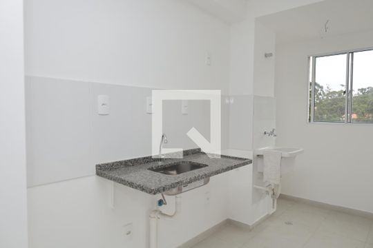 Cozinha de apartamento à venda com 2 quartos, 35m² em Vila Carmosina, São Paulo