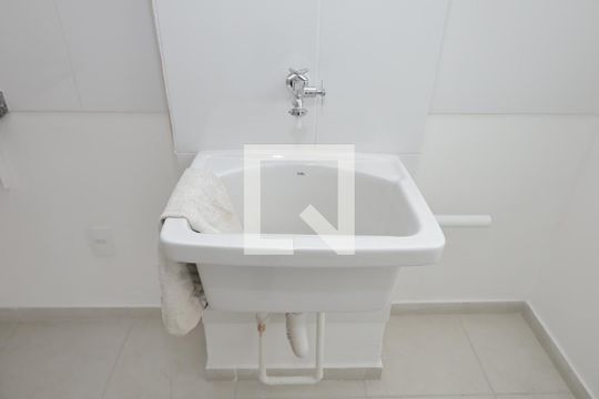 Área de Serviço de apartamento à venda com 2 quartos, 35m² em Vila Carmosina, São Paulo