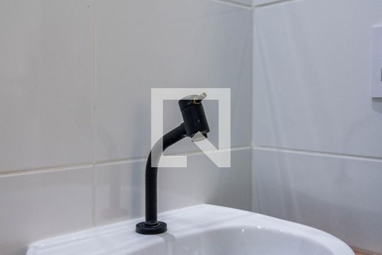 Banheiro de apartamento à venda com 1 quarto, 24m² em Paraíso do Morumbi, São Paulo