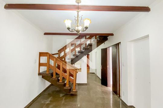 Sala de casa para alugar com 3 quartos, 400m² em Centro, Santo André