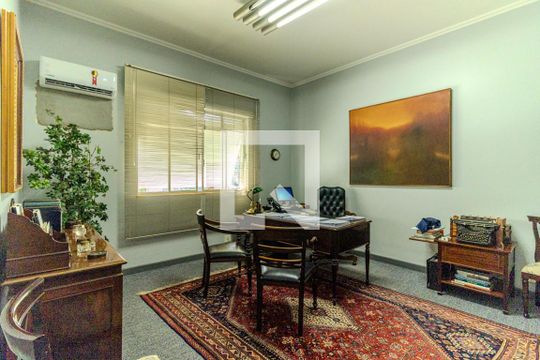 Quarto 5 de casa à venda com 7 quartos, 400m² em Higienópolis, São Paulo