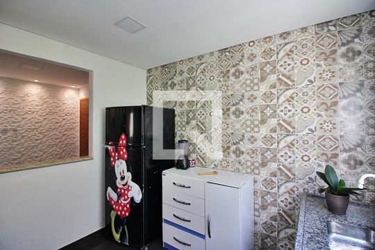 Cozinha e Área de Serviço de apartamento para alugar com 2 quartos, 53m² em Vila Industrial, São Bernardo do Campo