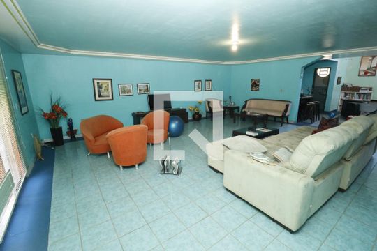 Sala de casa de condomínio à venda com 4 quartos, 1000m² em Vila Cauhy (Núcleo Bandeirante), Brasília