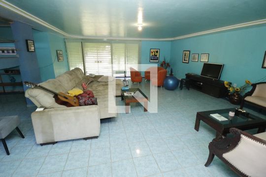Sala de casa de condomínio à venda com 4 quartos, 1000m² em Vila Cauhy (Núcleo Bandeirante), Brasília