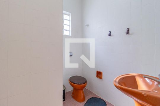 Banheiro de casa à venda com 3 quartos, 130m² em Vila Osasco, Osasco