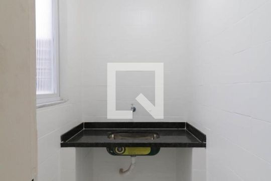Cozinha de apartamento para alugar com 1 quarto, 40m² em Pilares, Rio de Janeiro