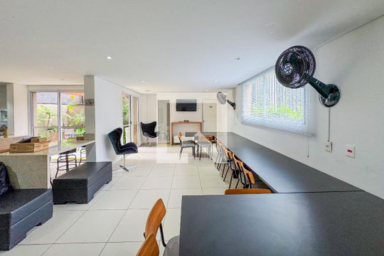 Área comum de kitnet/studio à venda com 1 quarto, 28m² em Sé, São Paulo