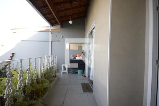 Varanda de casa à venda com 4 quartos, 302m² em Jardim da Gloria, São Paulo