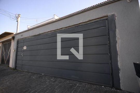 Fachada de casa à venda com 4 quartos, 302m² em Jardim da Gloria, São Paulo