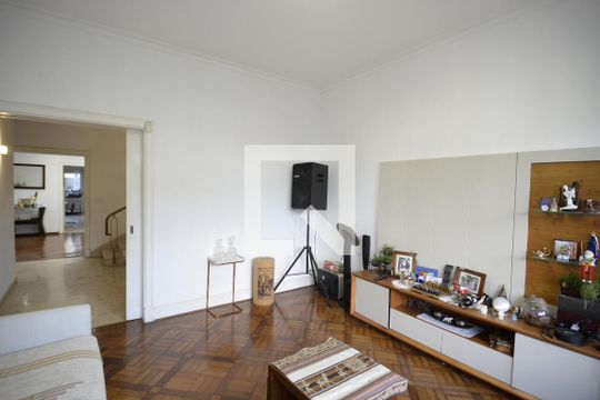Sala de Estar de casa à venda com 4 quartos, 302m² em Jardim da Gloria, São Paulo