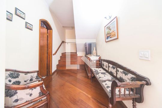 Hall da Escada de casa à venda com 4 quartos, 217m² em Silveira, Santo André