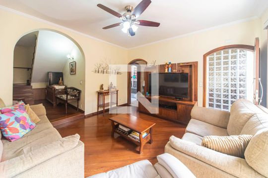 Sala de casa à venda com 4 quartos, 217m² em Silveira, Santo André