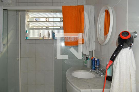 Banheiro de apartamento para alugar com 3 quartos, 132m² em Vila Mariana, São Paulo