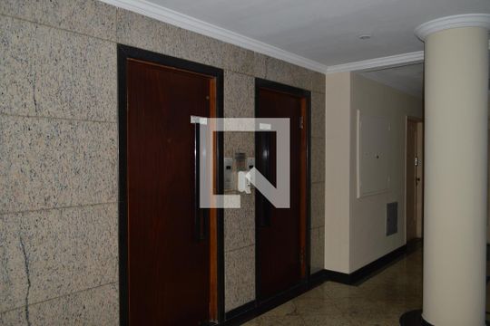 Elevadores de apartamento para alugar com 3 quartos, 132m² em Vila Mariana, São Paulo