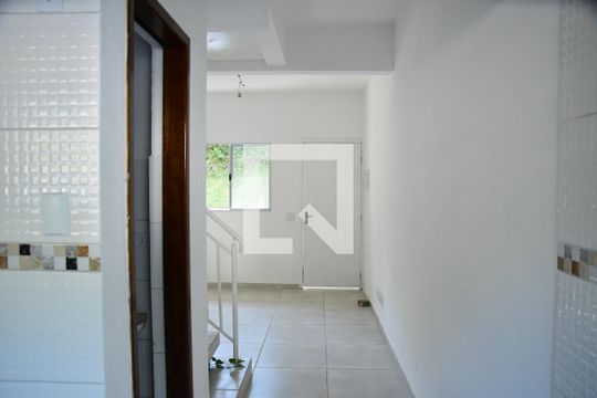 Sala de casa de condomínio para alugar com 2 quartos, 100m² em Bairro do Maranhão, Cotia